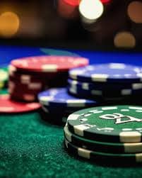 Người dùng Việt Nam trải nghiệm casino trực tuyến trên điện thoại di động